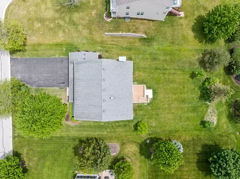 View/Area - 1285 Mallard Ln, Hoffman Estates, IL 60192 photo 7 of 9