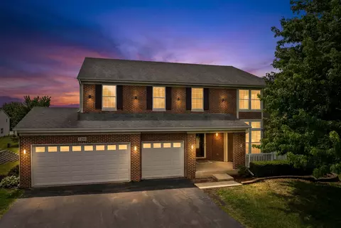 1285 Mallard Ln, Hoffman Estates, IL 60192