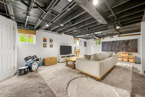 Other - 1325 E Walnut Ave, Des Plaines, IL 60016 photo 6 of 6