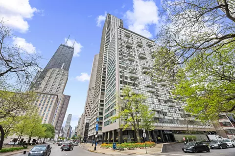 1000 N Lake Shore Dr #808, Chicago, IL 60611