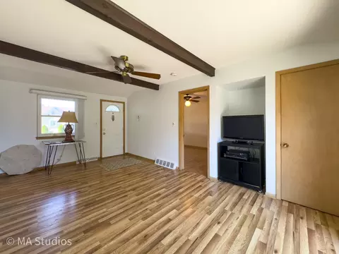 Living - 8636 40th St, Lyons, IL 60534 photo 8 of 8