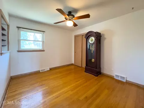 Bedroom - 8636 40th St, Lyons, IL 60534 photo 4 of 7