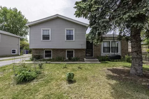 3332 N Lewis Ave, Waukegan, IL 60087