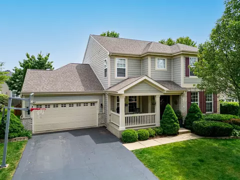 247 Pawtucket Ave, Elgin, IL 60124