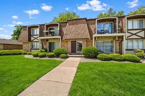 12750 Carriage Ln #C1, Crestwood, IL 60418