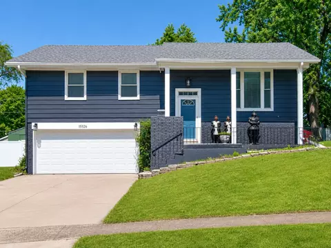15526 S Scott Dr, Lockport, IL 60441