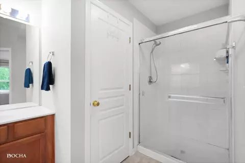 Bath - 25026 Blue Iris Ct S, Plainfield, IL 60585 photo 3 of 5
