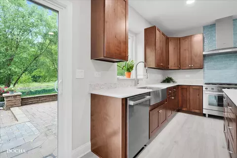 Kitchen - 25026 Blue Iris Ct S, Plainfield, IL 60585 photo 2 of 6