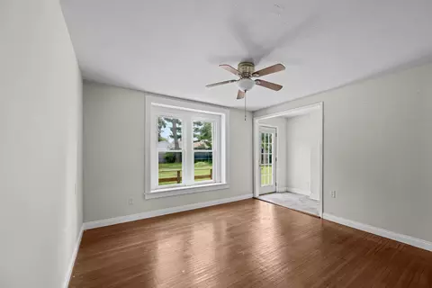Living - 1202 20th Ave, Viola, IL 61486 photo 6 of 9