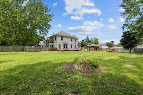 Exterior - 1202 20th Ave, Viola, IL 61486 photo 4 of 12