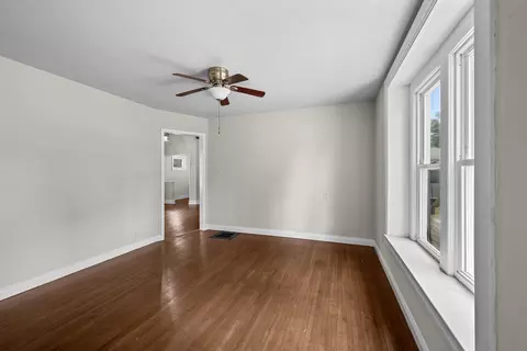 Living - 1202 20th Ave, Viola, IL 61486 photo 8 of 9