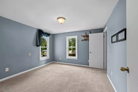 Bedroom - 1202 20th Ave, Viola, IL 61486 photo 5 of 11