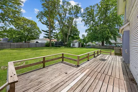 Exterior - 1202 20th Ave, Viola, IL 61486 photo 7 of 12