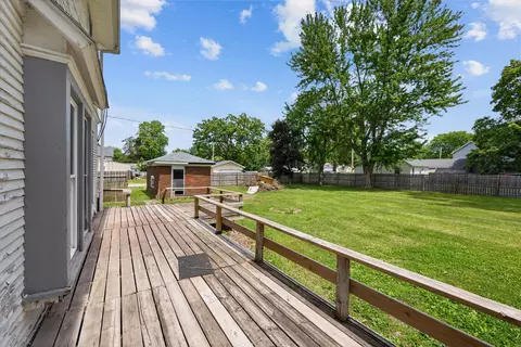 Exterior - 1202 20th Ave, Viola, IL 61486 photo 6 of 12