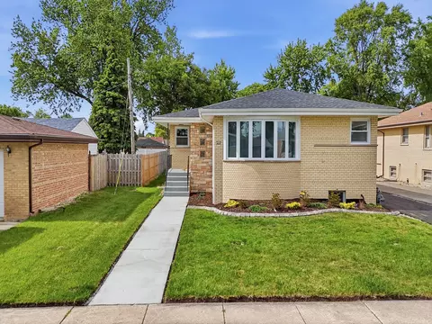 5544 Oakdale Dr, Oak Lawn, IL 60453