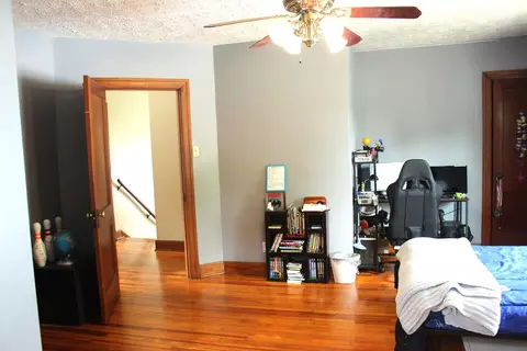 Bedroom - 200 E Bennett St E, Salem, IL 62881 photo 6 of 6