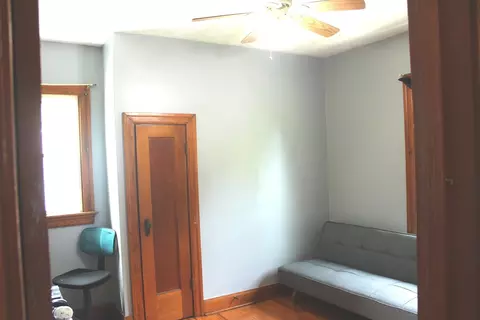 Bedroom - 200 E Bennett St E, Salem, IL 62881 photo 5 of 6