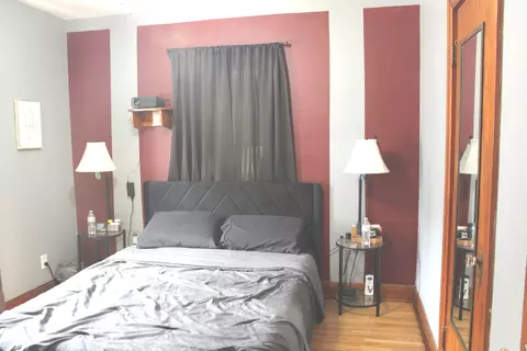 Bedroom - 200 E Bennett St E, Salem, IL 62881 photo 1 of 6