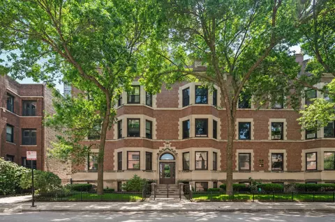 707 W Bittersweet Pl #K1, Chicago, IL 60613