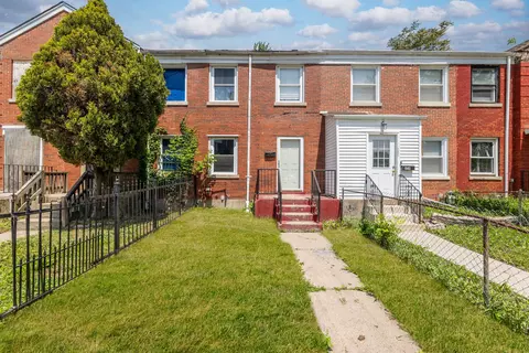 652 E 105th Pl, Chicago, IL 60628