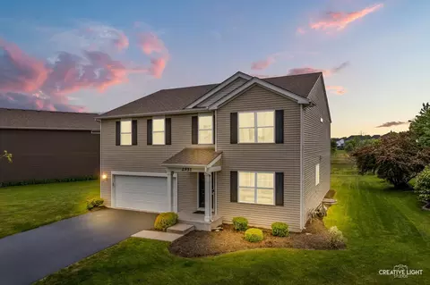 2951 Grande Trl, Yorkville, IL 60560