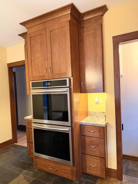 166 Akenside Rd, Riverside, IL 60546 photo 9