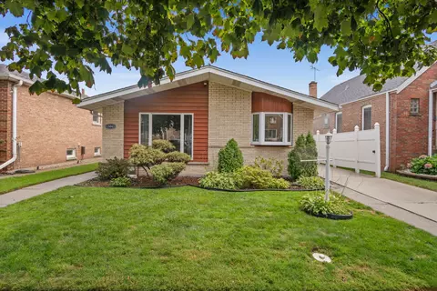 13041 S Muskegon Ave, Chicago, IL 60633