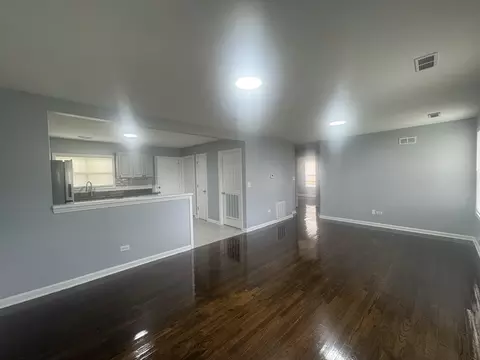 Living - 3602 Arthur Ter, Markham, IL 60428 photo 1 of 3