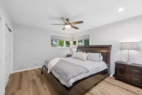 Bedroom - 116 E Adams St, Elmhurst, IL 60126 photo 1 of 3