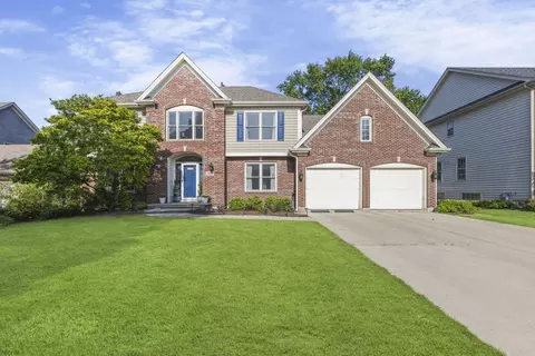 2103 Nachtman Ct, Wheaton, IL 60187