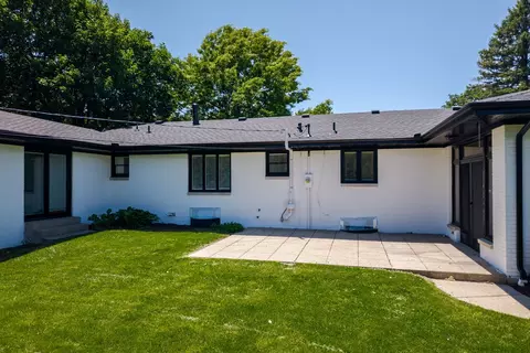 Exterior - 206 Imperial Dr, Bloomington, IL 61701 photo 14 of 14