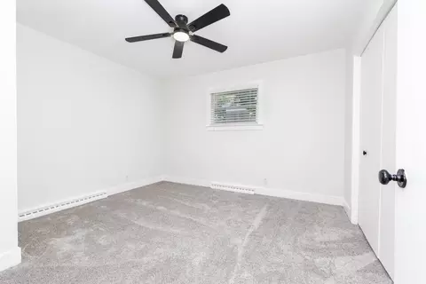 Bedroom - 206 Imperial Dr, Bloomington, IL 61701 photo 5 of 10