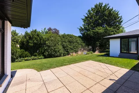 Exterior - 206 Imperial Dr, Bloomington, IL 61701 photo 4 of 14