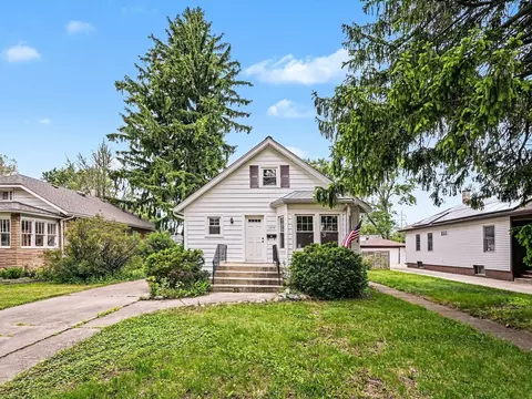 1094 Walter Ave, Des Plaines, IL 60016
