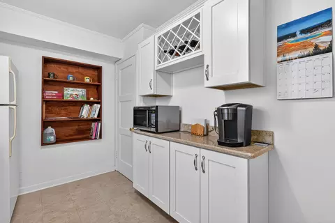 Kitchen - 69 Central Ave, Aurora, IL 60506 photo 2 of 4