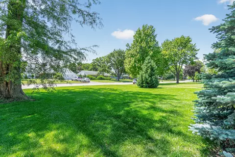 Exterior - 69 Central Ave, Aurora, IL 60506 photo 9 of 16