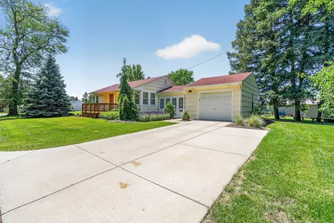Exterior - 69 Central Ave, Aurora, IL 60506 photo 15 of 16