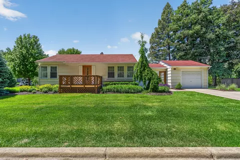 Exterior - 69 Central Ave, Aurora, IL 60506 photo 16 of 16