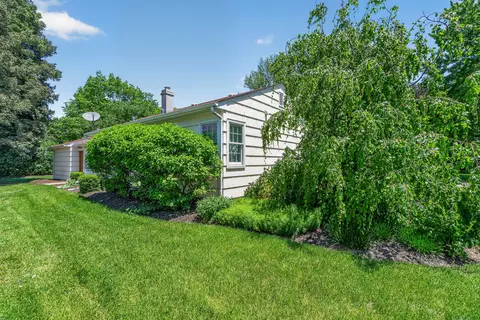 Exterior - 69 Central Ave, Aurora, IL 60506 photo 5 of 16