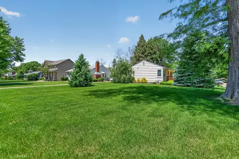 Exterior - 69 Central Ave, Aurora, IL 60506 photo 8 of 16