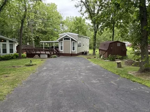 2795 E 28th Lot 684 Rd, Seneca, IL 61360