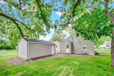 Exterior - 1376 Lennington Cir, Kankakee, IL 60901 photo 5 of 6