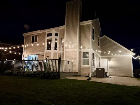Exterior - 432 Harvard Ln, Bartlett, IL 60103 photo 5 of 6