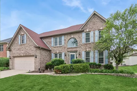3744 Highknob Cir, Naperville, IL 60564