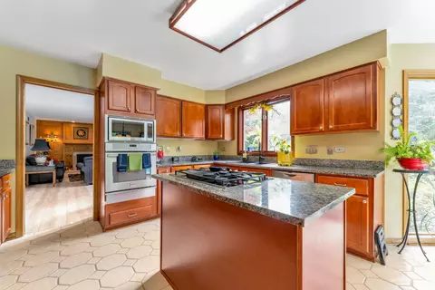 Kitchen - 2135 Phillips Dr, Glenview, IL 60026 photo 1 of 2