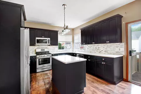 Kitchen - 532 Rose Ln, Bartlett, IL 60103 photo 2 of 3