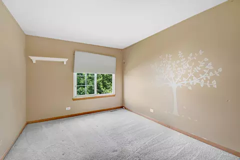 Bedroom - 532 Rose Ln, Bartlett, IL 60103 photo 2 of 6