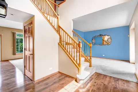 Entry Way - 532 Rose Ln, Bartlett, IL 60103 photo 1 of 2