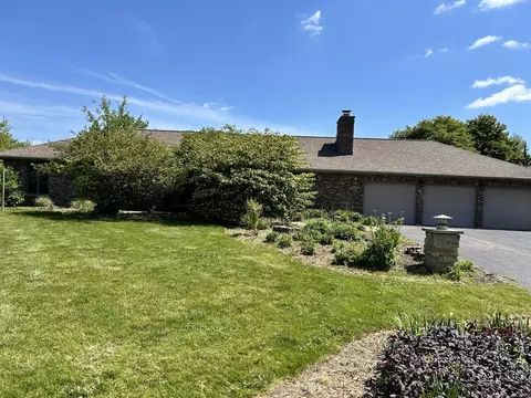 412 Bramble Ln, Deer Park, IL 60010