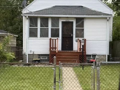 10026 S Indiana Ave, Chicago, IL 60628